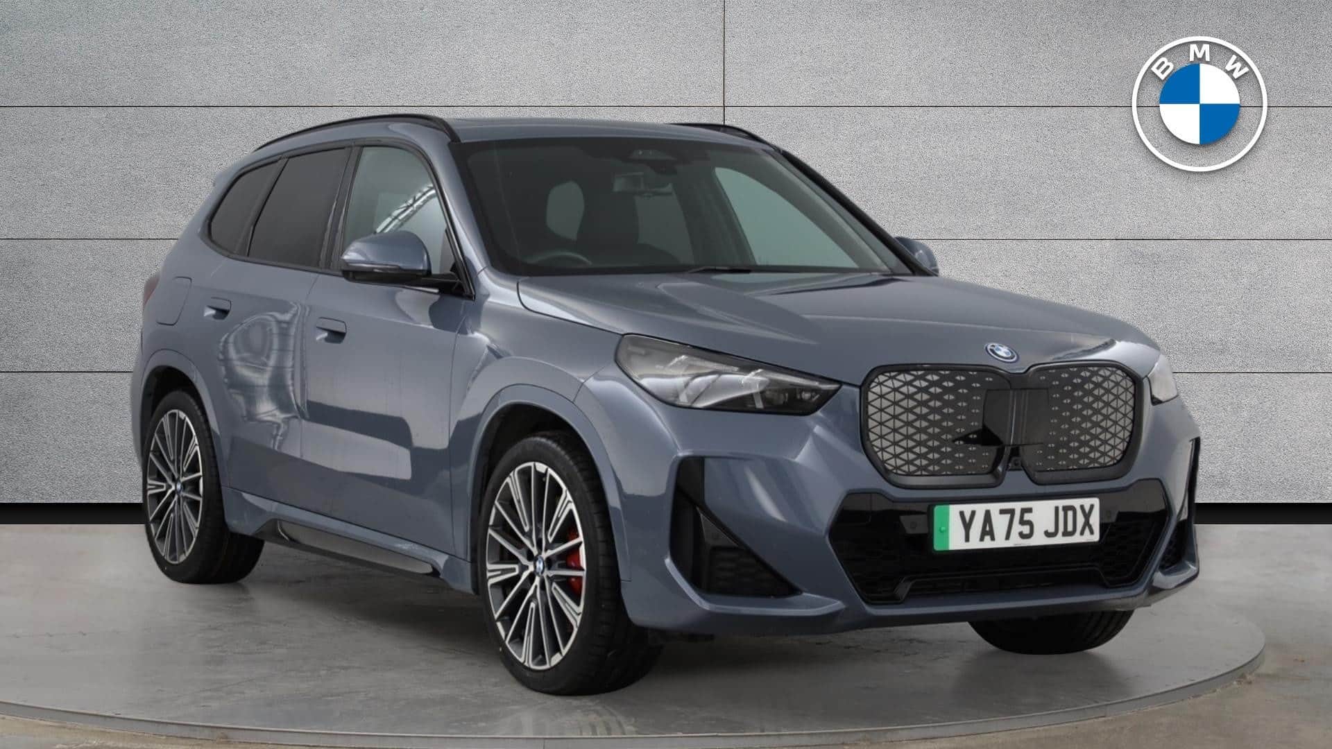 2025 BMW iX1