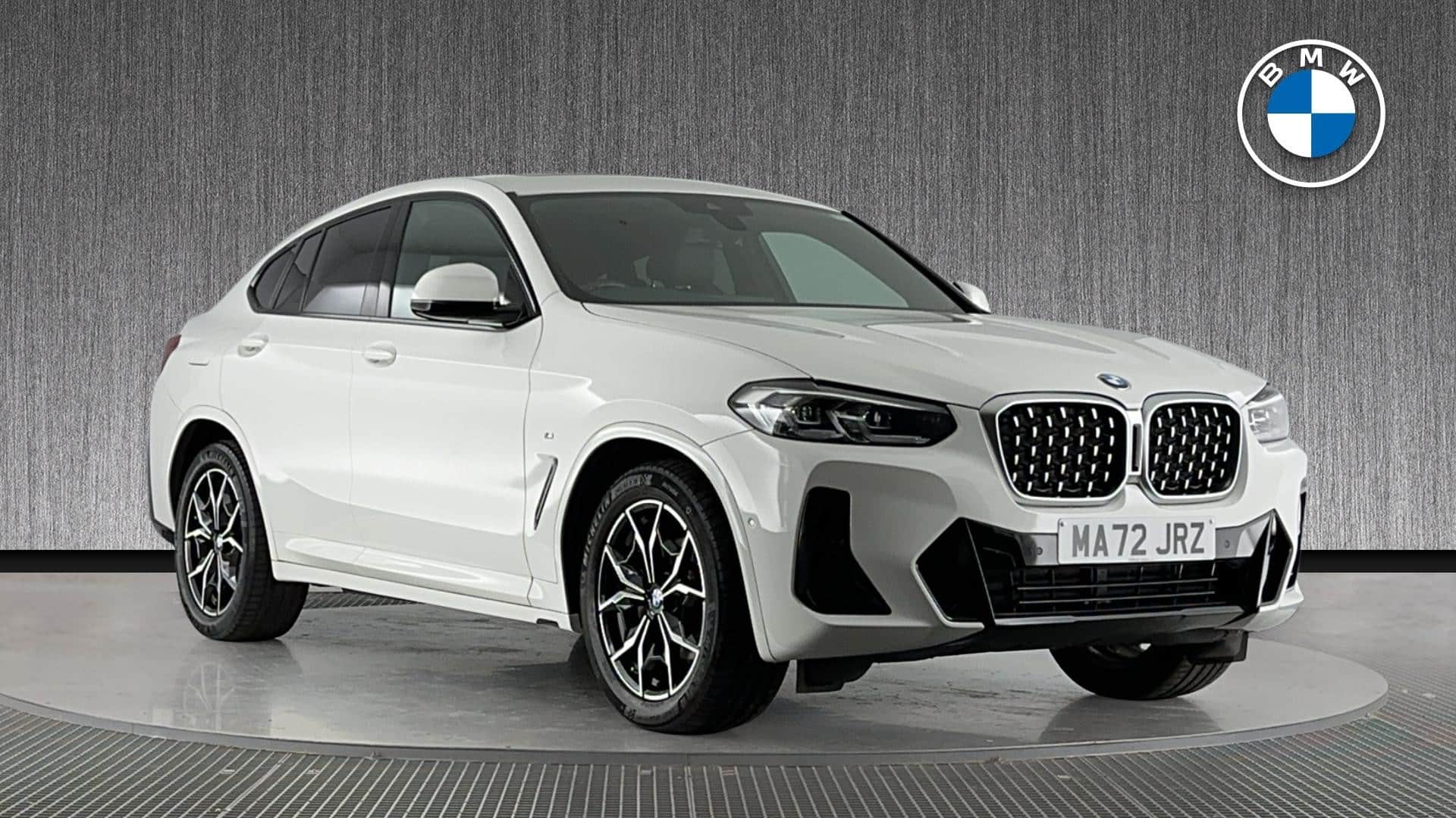 2022 BMW X4