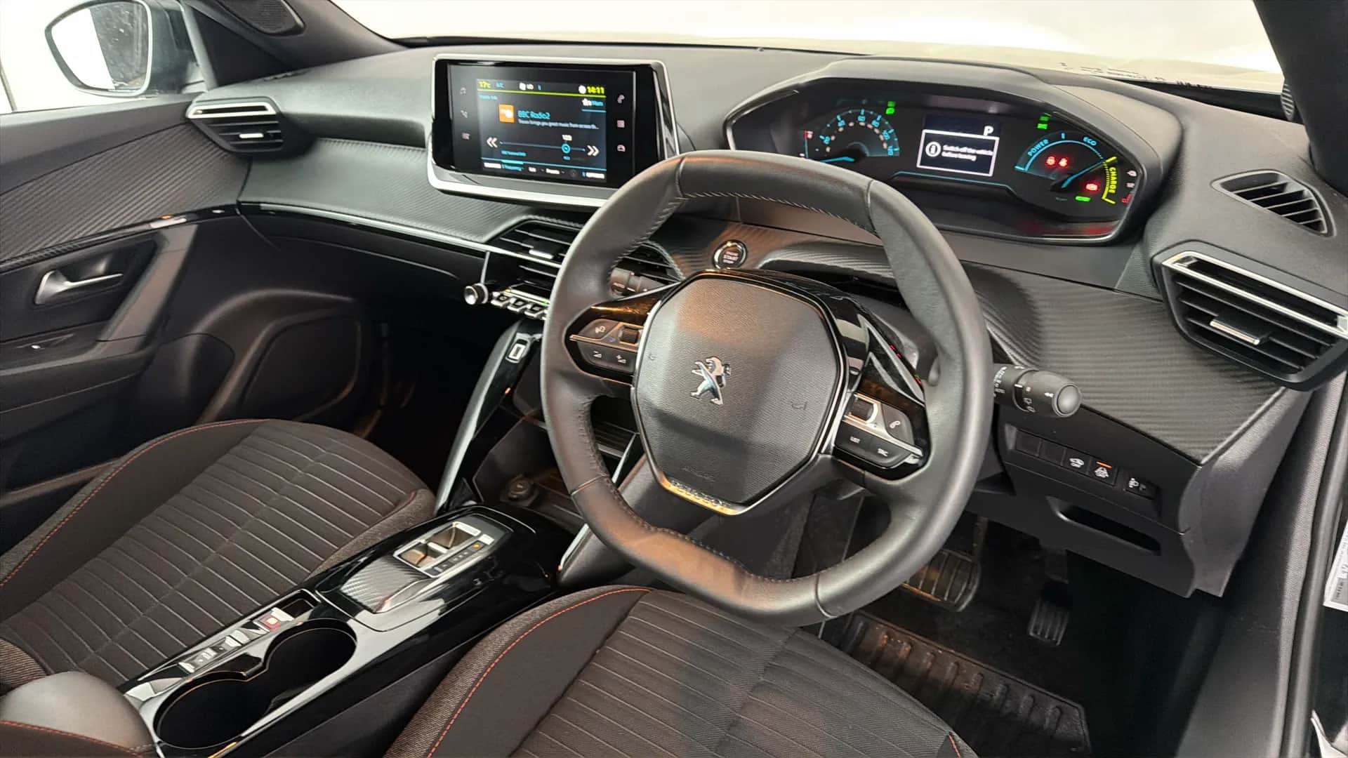 2023 Peugeot E-2008