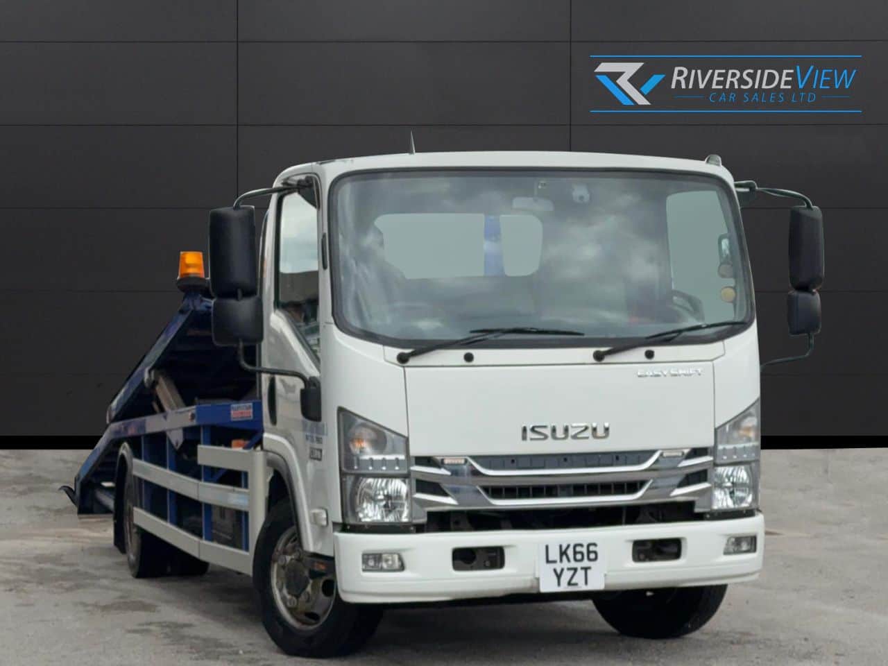 2016 Isuzu Forward