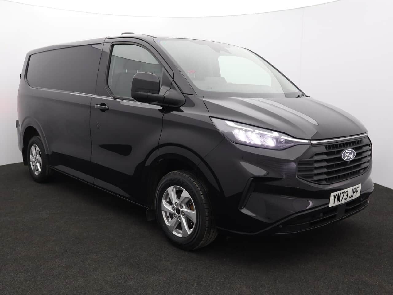 2023 Ford Transit Custom