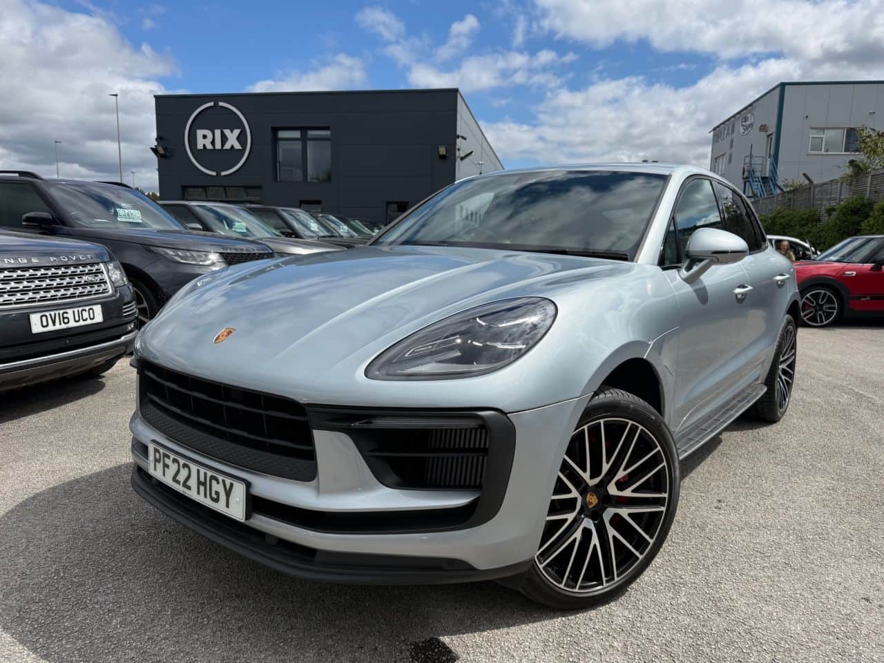 2022 Porsche Macan