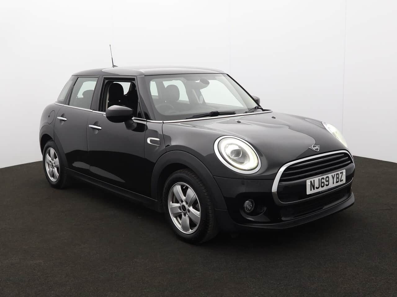 2019 MINI Hatch