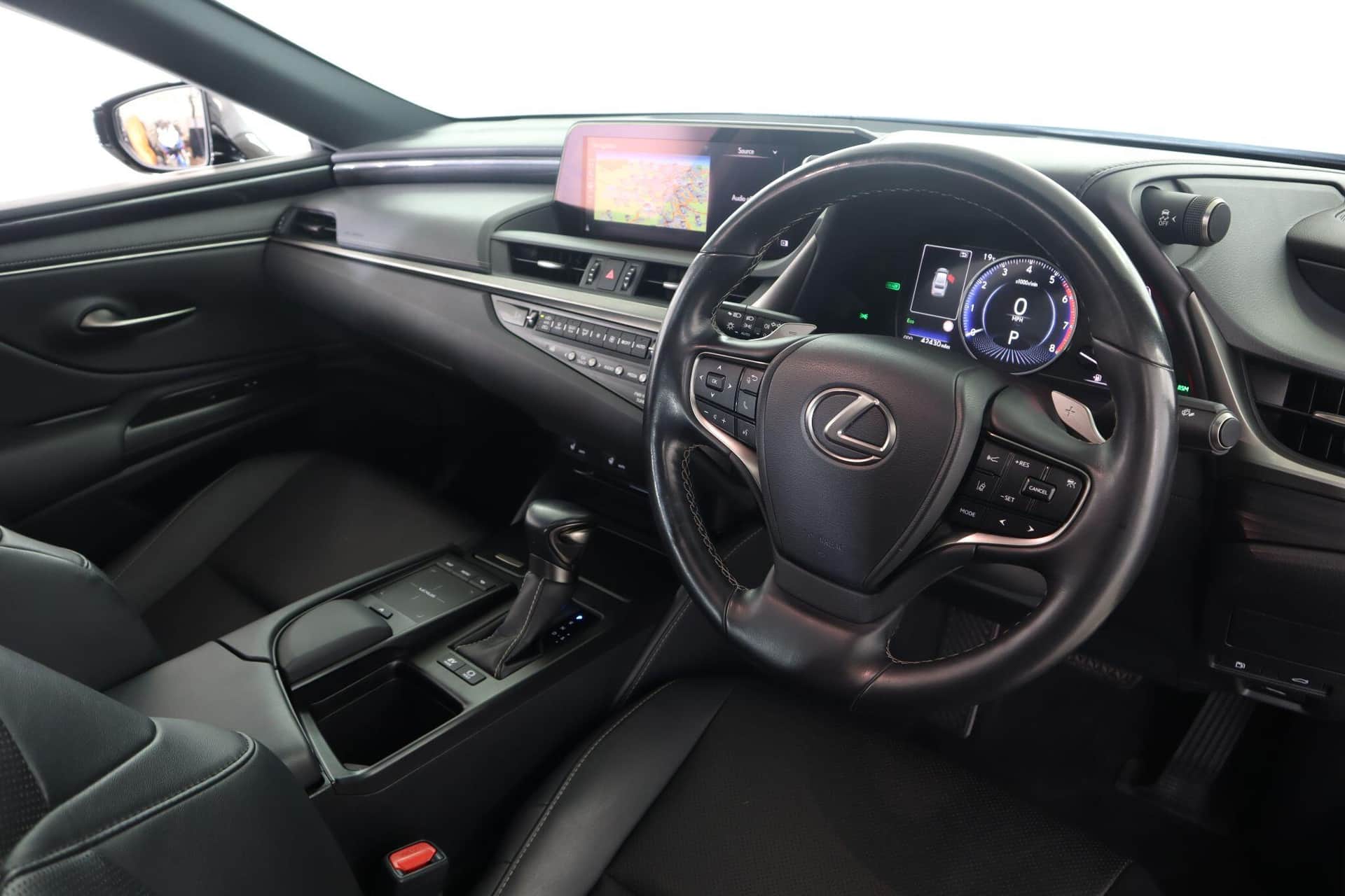 2021 Lexus Es