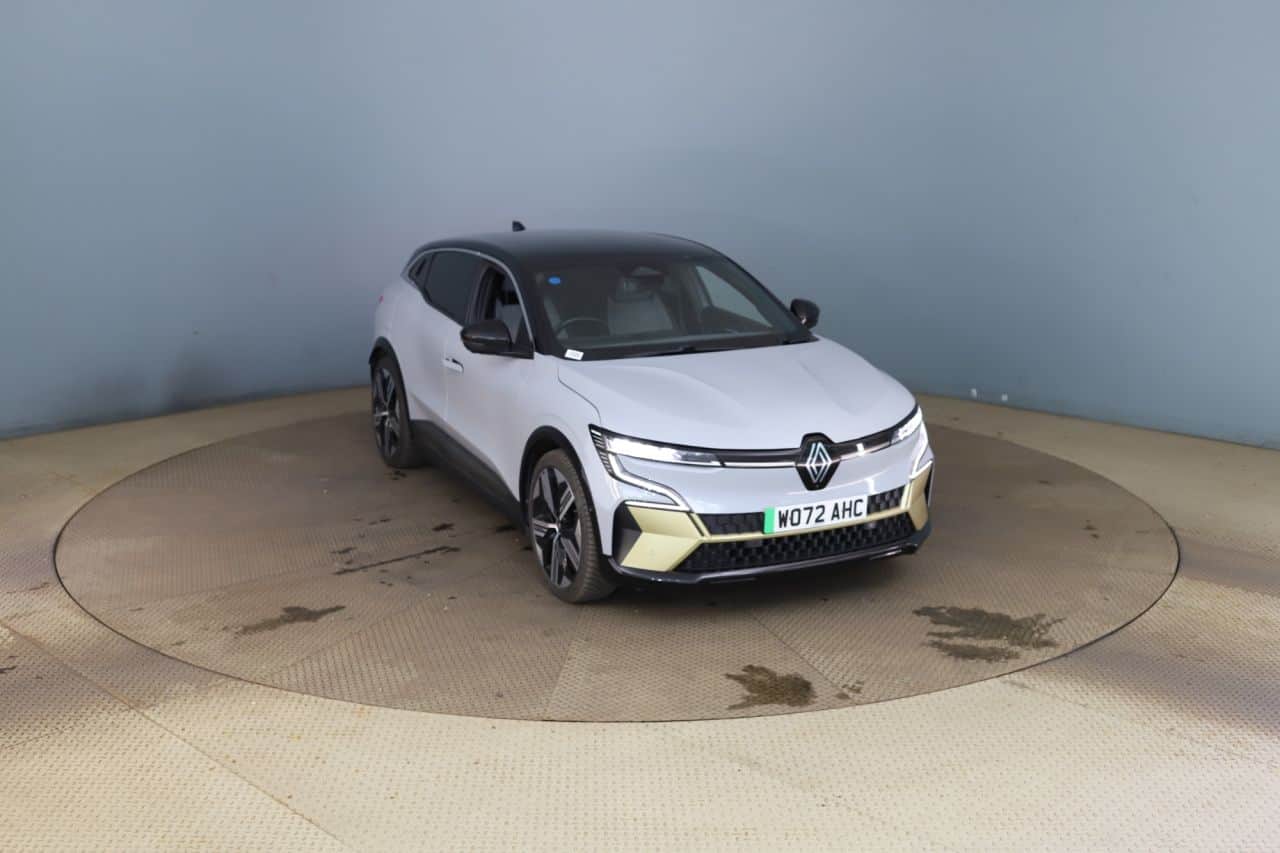 2023 Renault 11
