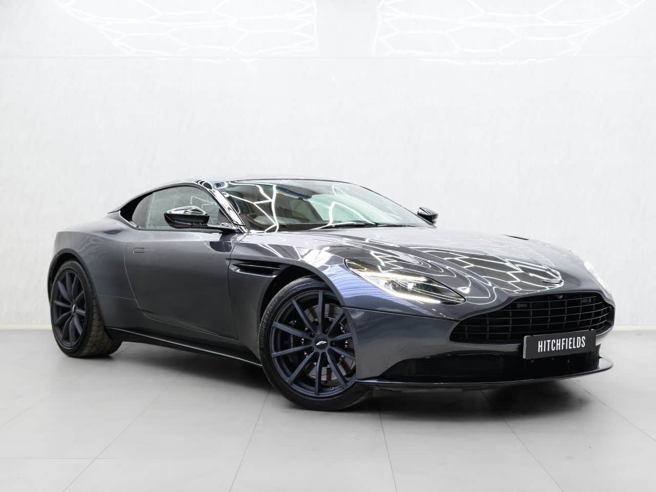 2022 Aston Martin Db11