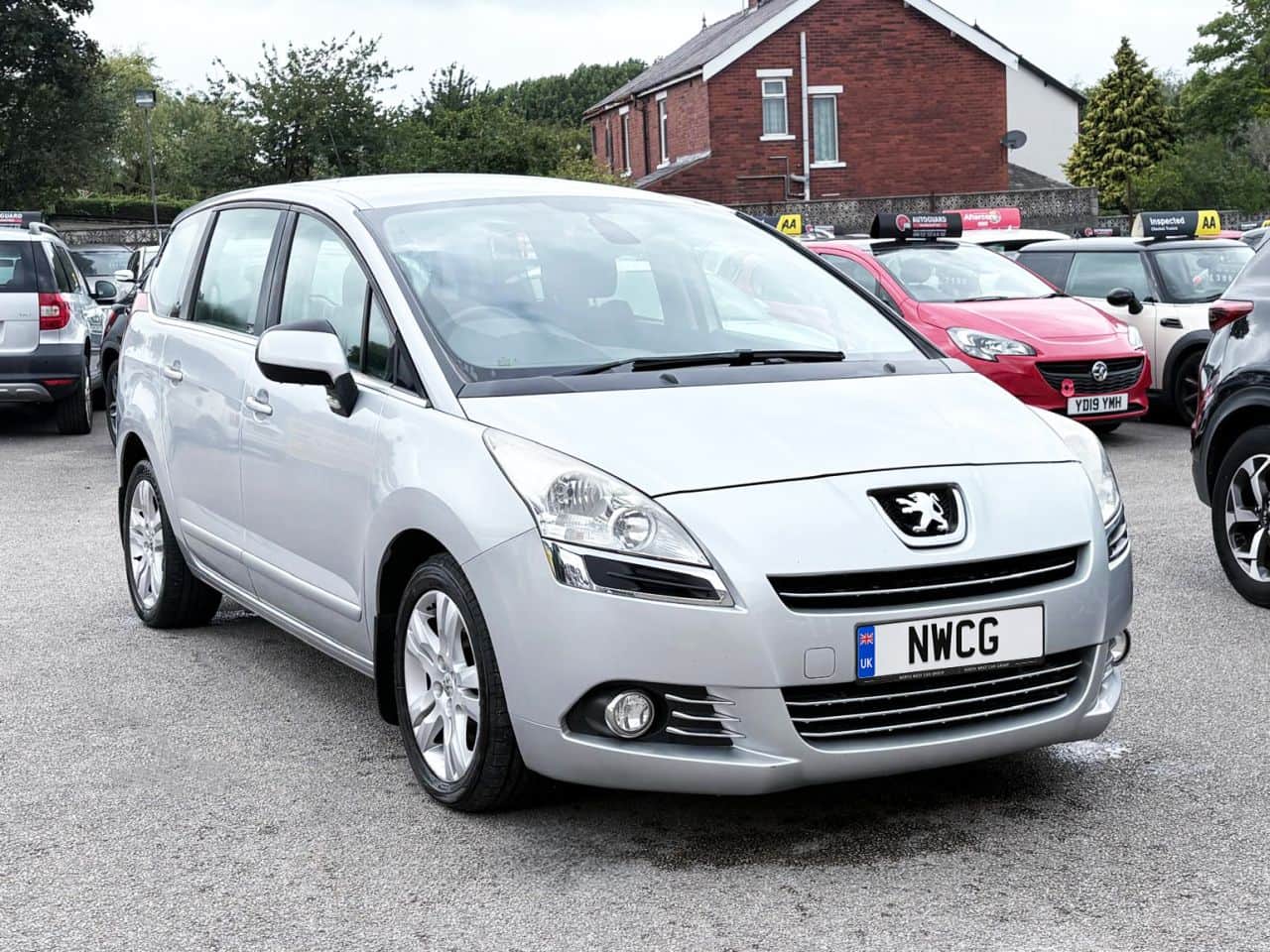 2013 Peugeot 5008