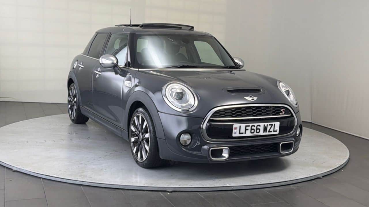 2016 MINI Hatch