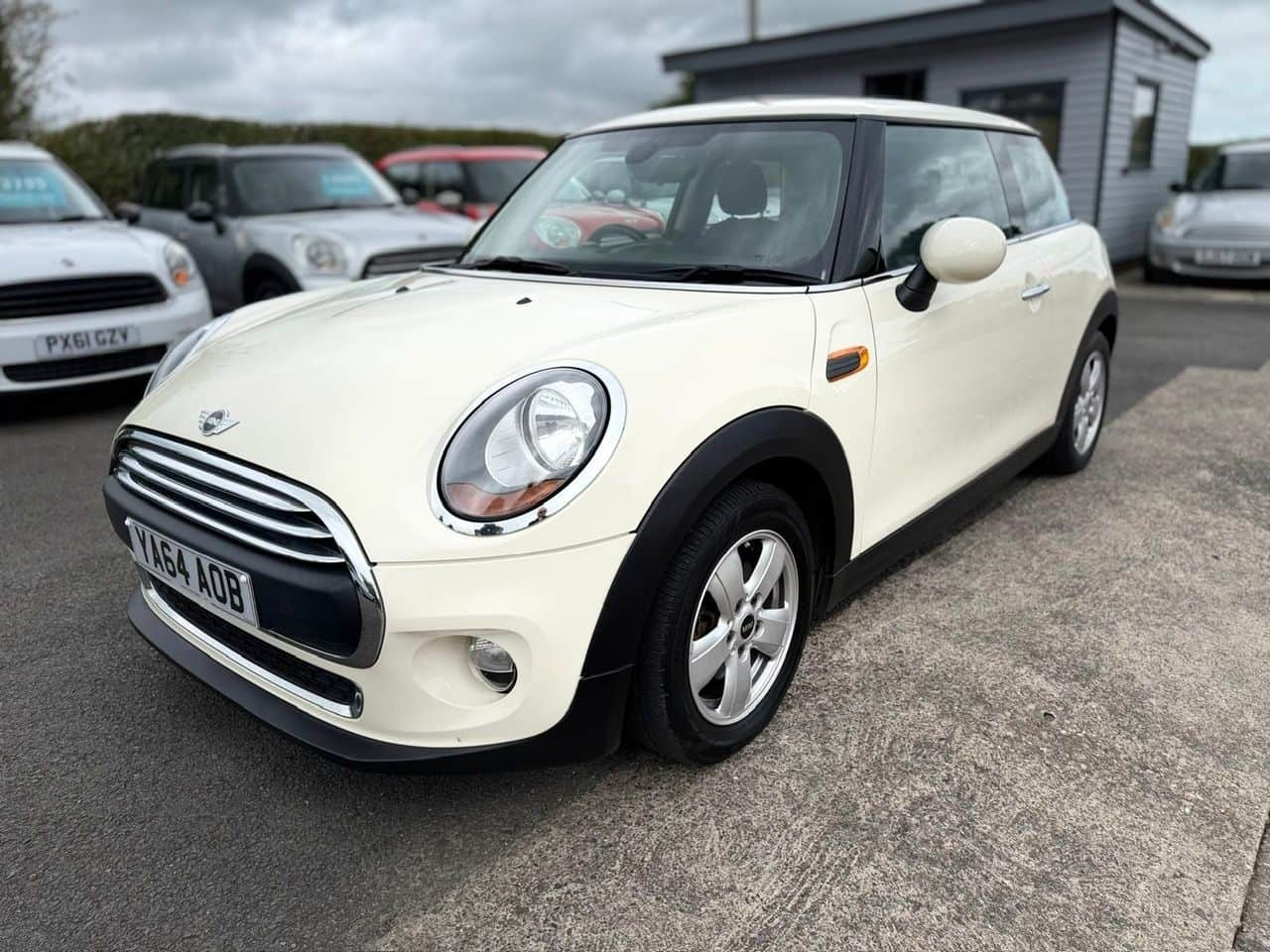 2014 MINI Hatch