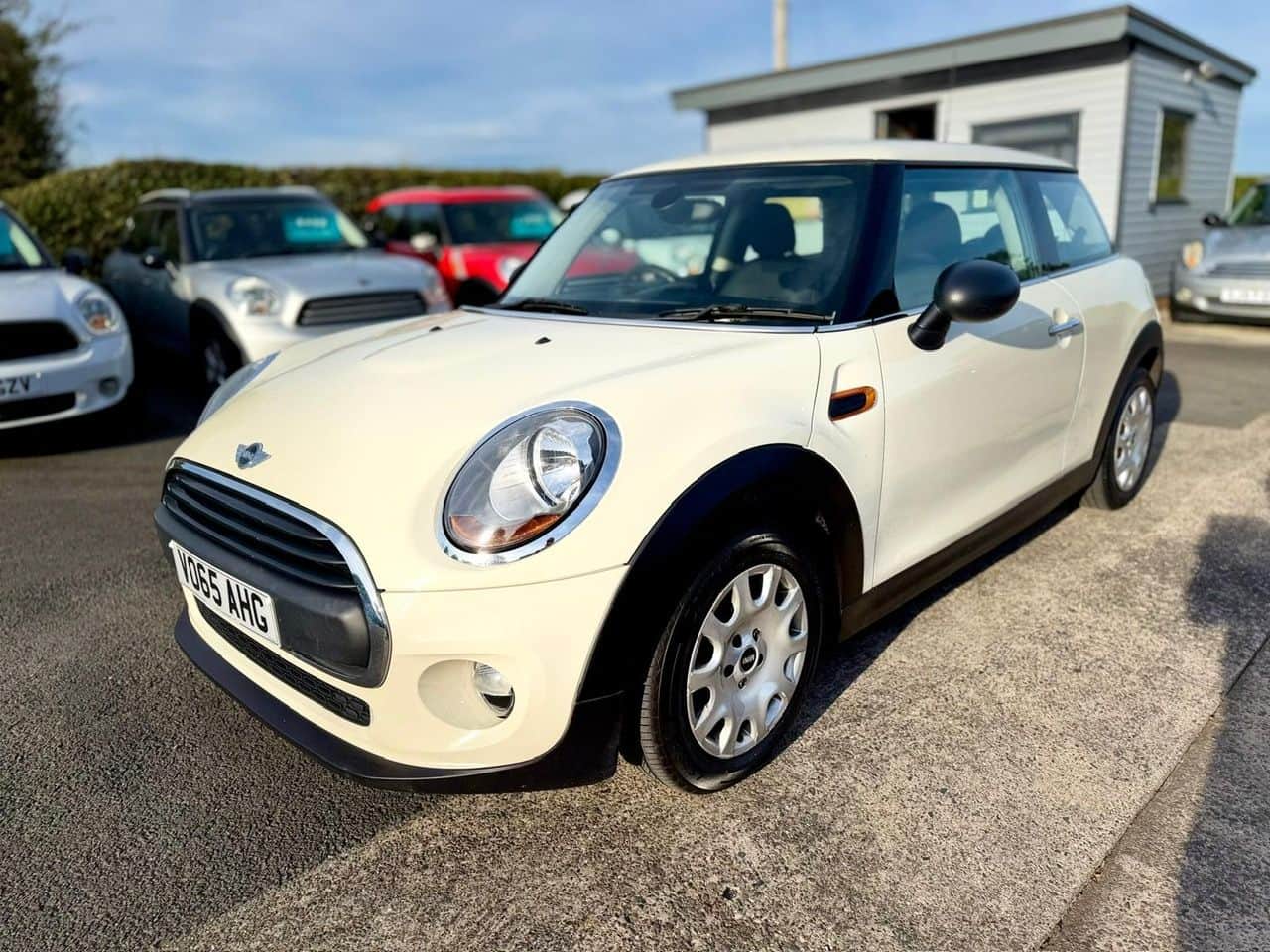 2015 MINI Hatch