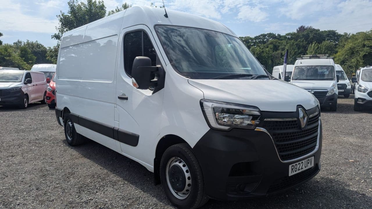 2022 Renault Master